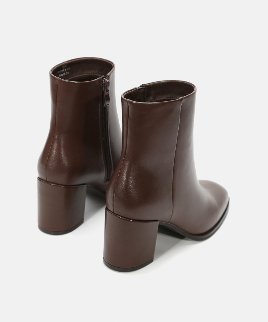 Botines punta cuadrada image number null